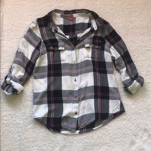 Guess Plaid Button Up Shirt - Picture 2 of 6